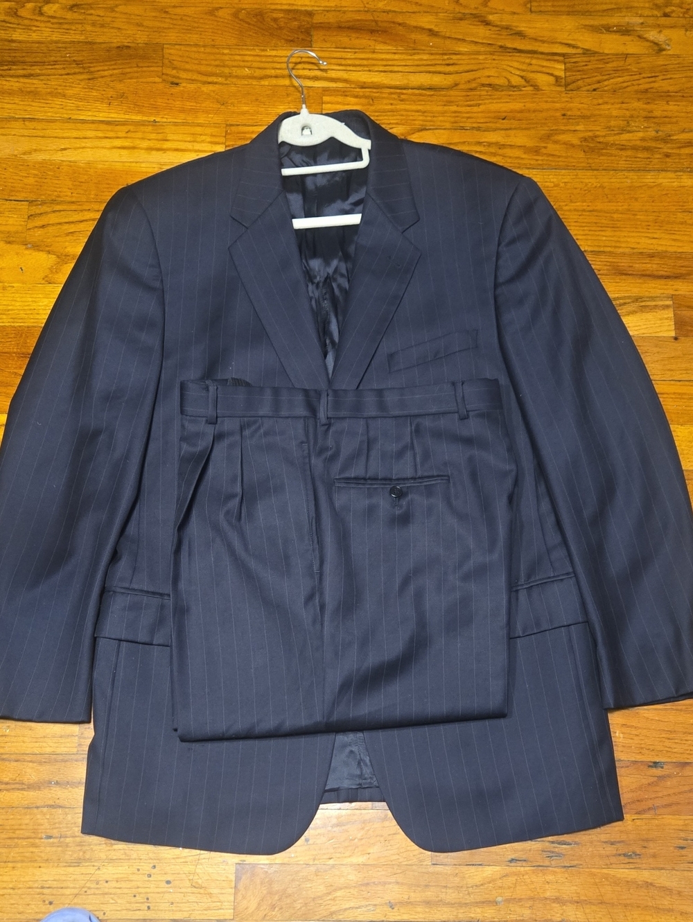 Joseph Abboud Super 100's Wool Suit Men's 42L 36X32 Pleated Navy Stripe